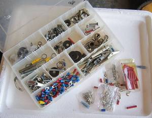 lot 930 image: Container of connectors