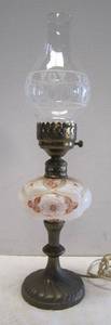 lot 952 image: Electric hurricane lamp