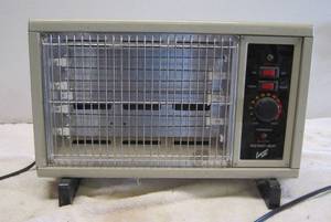 lot 965 image: Comfort Zone electric heater