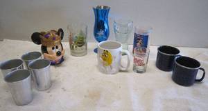 lot 974 image: collectible drinkware
