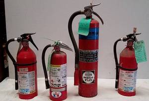 lot 1003 image: 4 Fire Extinguishers