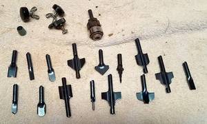 lot 1004 image: 15 Credo Router Bits