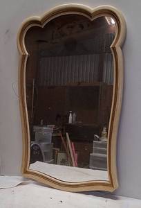 lot 1010 image: Vintage-Look Wall Mirror