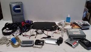 lot 1027 image: Electronics