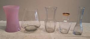 lot 998 image: 5 Glass Vases