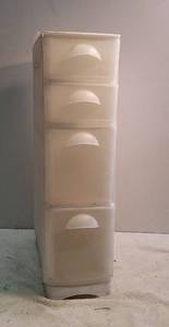 lot 1083 image: Narrow plastic drawer set