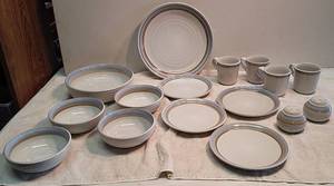 lot 1089 image: Noritake stoneware