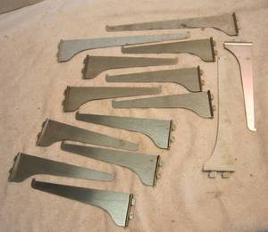 lot 1116 image: Shelf Brackets