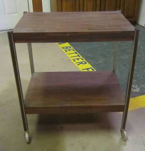 lot 1121 image: Rolling Utility Cart