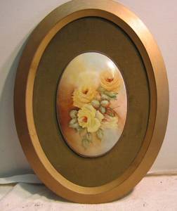 lot 1123 image: Oval Wall Art with roses