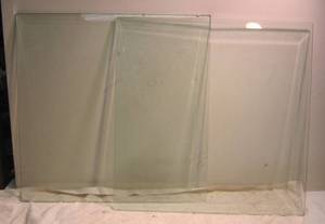 lot 1125 image: 2 Beveled Glass Table Tops