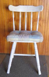 lot 1132 image: Solid Wood Dining Chair