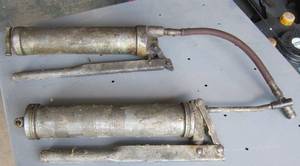 lot 1195 image: Grease guns