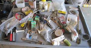 lot 1204 image: Misc hardware