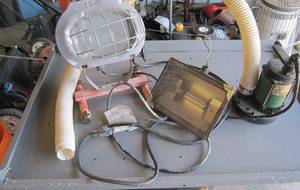 lot 1207 image: pump and 2 lights