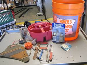 lot 1247 image: Job bucket
