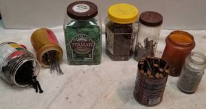 lot 1220 image: Assorted nails and screws
