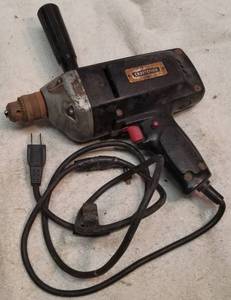 lot 1225 image: Sears Craftsman 38 variable speed reversable drill