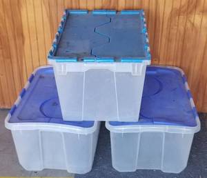 lot 1288 image: 3 Flip Top storage containers
