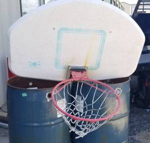 lot 1323 image: Basketball goal and back stop