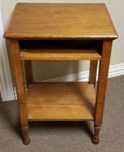 lot 1335 image: Occasional table  end table