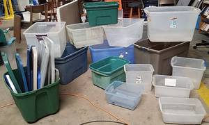 lot 1267 image: containers and lids (not matched)