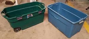 lot 1268 image: large rolling storage (no lids)