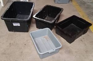 lot 1271 image: black and gray containers (no lids)