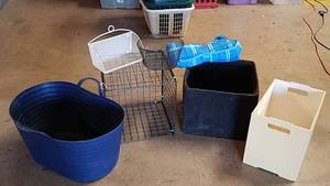 lot 1295 image: Dorm storage and lap blanket