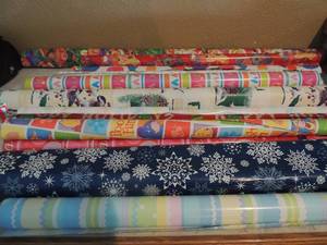 lot 46 image: Assorted wrapping papers (all open)
