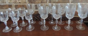 lot 97 image: Five 6 wine glasses crystal and 10 crystal wine glass 8