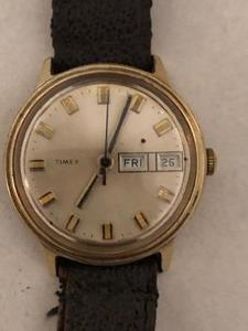 lot 107 image: Vintage Mens Timex