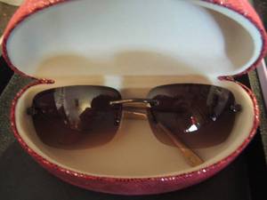 lot 21 image: Jones New York sunglasses in case pre owned