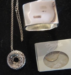 lot 120 image: Silver tone Square Bracelet, Black Rhinestone Disc Necklace and Gold tone Anklet duo