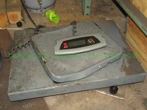 lot 66 image: Ohaus SD series shipping scales, 2 total