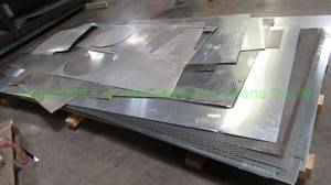 lot 118 image: Assorted galvanized sheet metal, large to small sizes