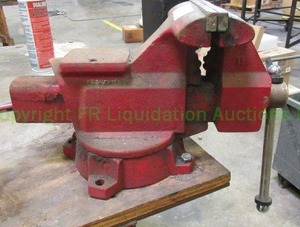 lot 134 image: Wilton heavy duty bench mount vise