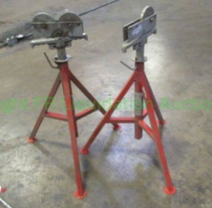 lot 149 image: Ridgid roller head pipe stands model RJ-99. 2 total
