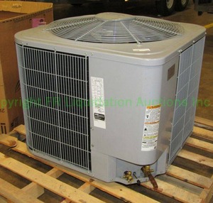 lot 194 image: Carrier Comfort - 3 Ton 14 SEER Residential Heat Pump Condensing Unit model 25HCE436A310. 26 x 31 x 31