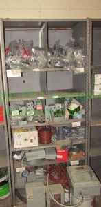 lot 213 image: Metal utility shelf, contents not included. 87 x 38 x 18