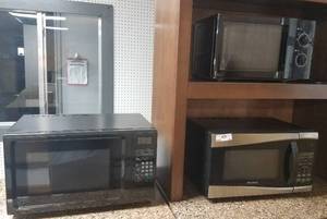 lot 51 image: 3 assorted brandmodelsize microwaves as shown. You are bidding by the piece