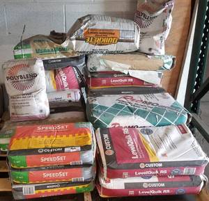 lot 147 image: Pallet lot of assorted grout, Quikrete, mortar, floor thin set and more as shown.