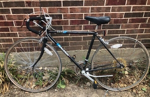 lot 519 image: Raleigh bicycle in stylecolormodel as shown.