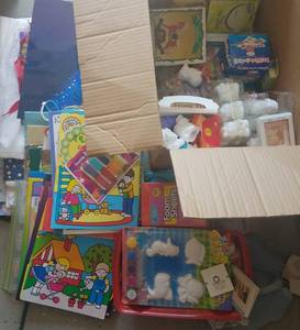 lot 36 image: Lot of assorted artscrafts items, gift bags and more as shown. Nice mixed lot