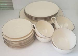 lot 39 image: Olympia PL by Lenox dishes. 25 pieces.