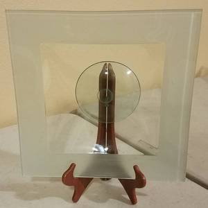 lot 21 image: LARGE SIZE SQUARED SELF-STANDING GLASS VASE  CENTERPIECE AS IN STYLE SHOWN. 14.25 x 14.25 x 3.