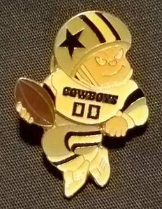 lot 44 image: VINTAGE 1989 DALLAS COWBOYS LIL SPORTS BRAT COLLECTIBLE LAPEL PIN AS SHOWN.