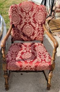 lot 198 image: VINTAGE MID-CENTURY MURPHY 818 CHAIR MADE IN OWENSBORO, KY IN STYLECOLORCONDITION SHOWN.