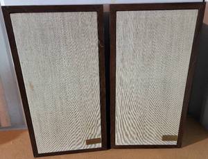 lot 151 image: VINTAGE PAIR OF ACOUSTIC RESEARCH SPEAKERS MODEL AR-4XA IN SOLID OVERALL CONDITION FOR THEIR AGE. MEASURES APPROX. 10 x 9 x 19. SEARCH THESE UP (YOUR BID X 2)