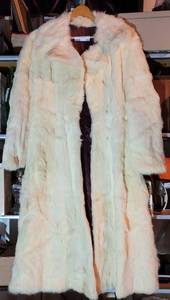 lot 152 image: VINTAGE MINK JACKET IN STYLECOLORCONDITION SHOWN. MEASURES APPROX. 48 LONG.
